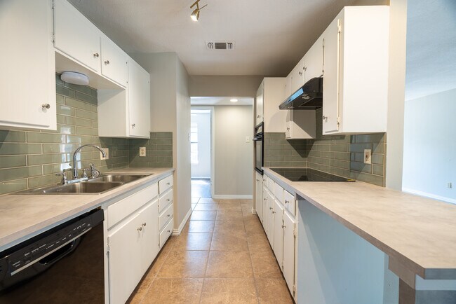 Foto del edificio - 1424 W Torrey St