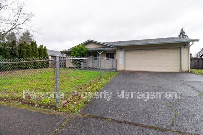 Building Photo - 9606 NE 63rd St