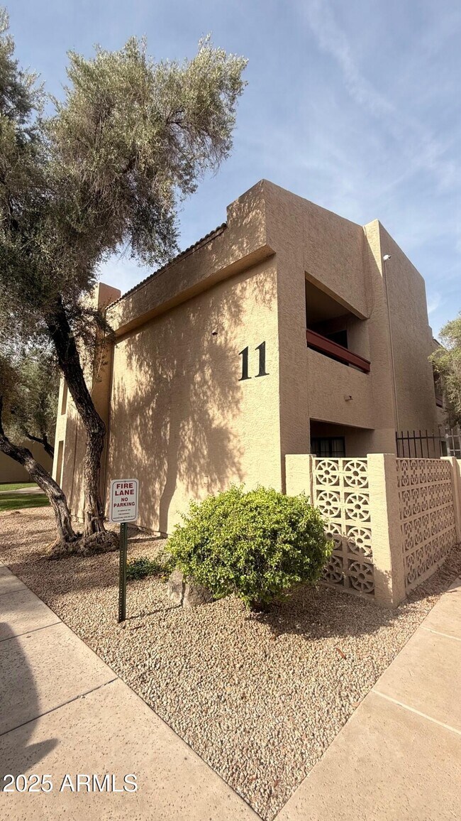 Foto del edificio - 3131 W Cochise Dr