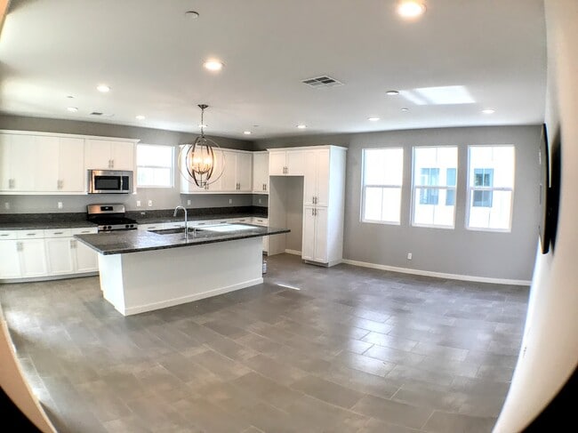 Building Photo - 2275 Element Way