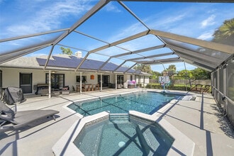 Building Photo - 8606 Arrowhead Dr