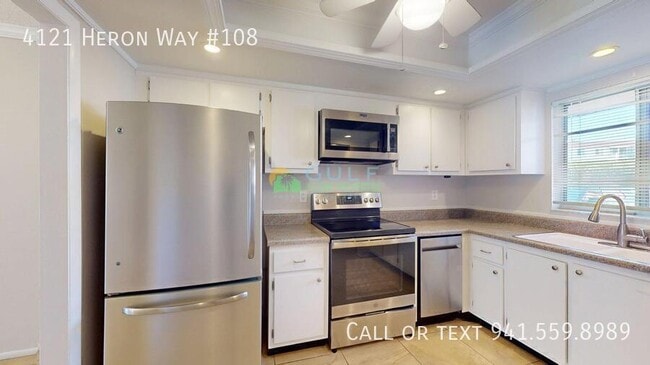 Building Photo - 4121 Heron Way