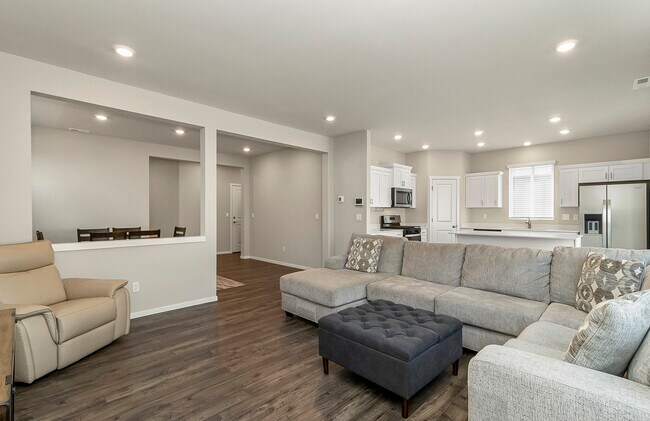 Foto del edificio - 7405 281st St NW