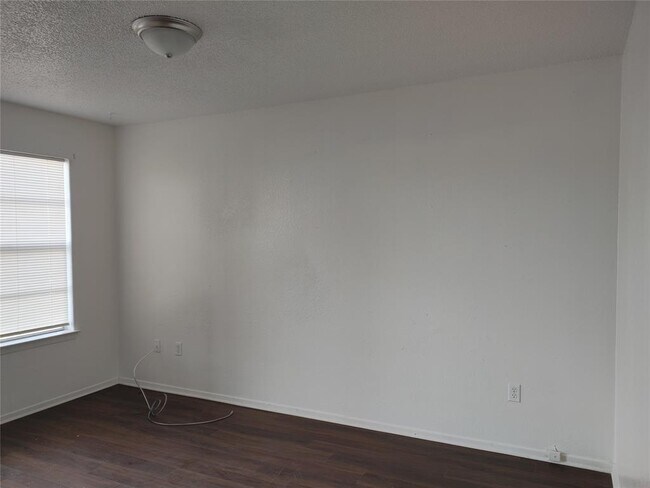 Foto del edificio - 4222 Bernice St