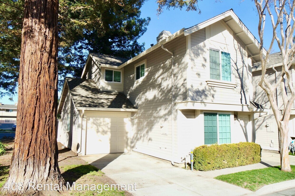 Primary Photo - 2 br, 2.5 bath House - 4131 Blackford Circle