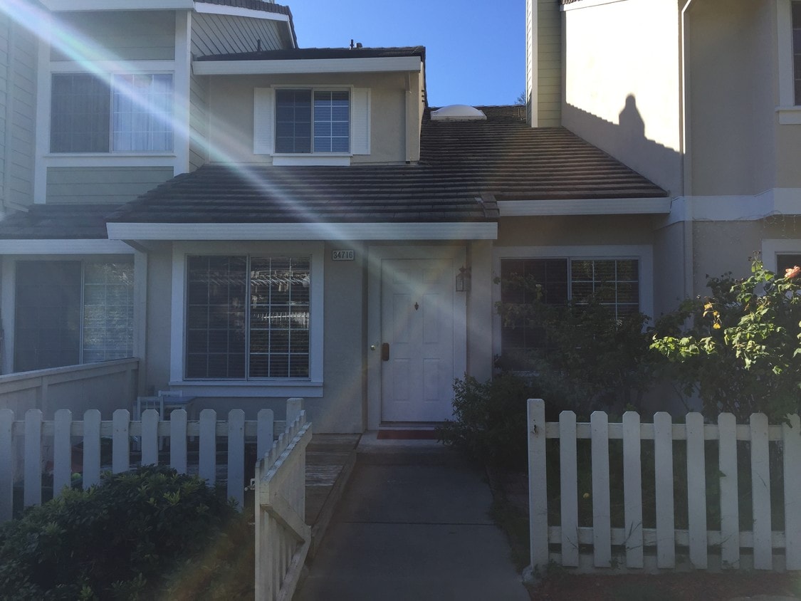 34716 Woodhue Terrace, Fremont, CA 94555 Condo for Rent in Fremont