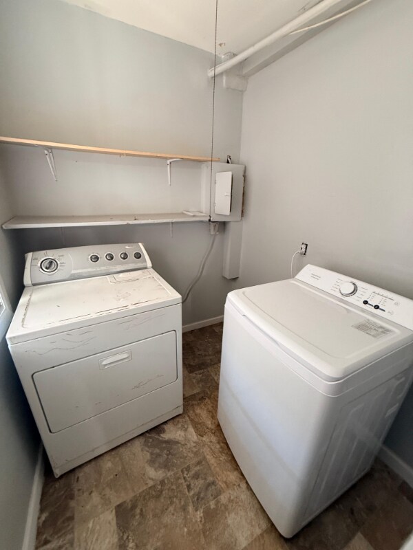 Building Photo - 105 Buckeye Cir