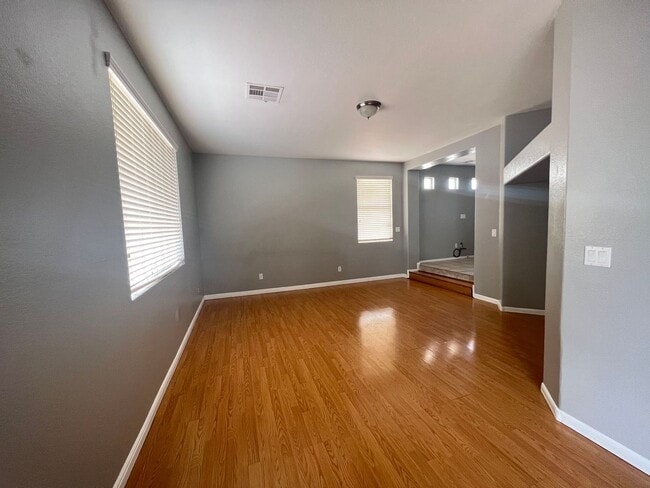 Foto del edificio - Nice Single-Family House in Silverado Ranch