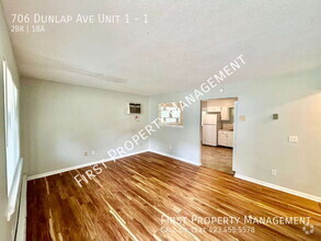 Building Photo - 706 Dunlap Ave