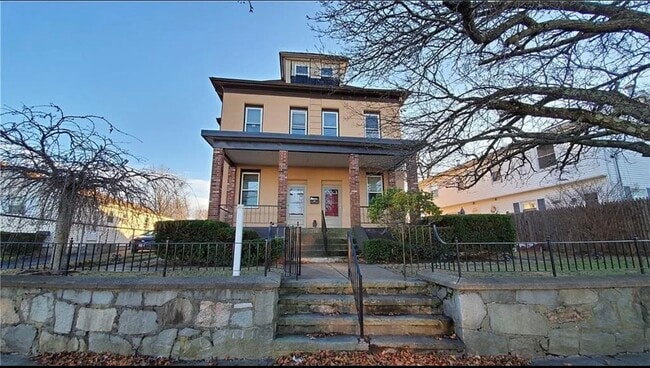 Building Photo - 685 Armistice Blvd