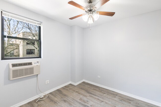 Foto del edificio - 4875 N Magnolia Ave