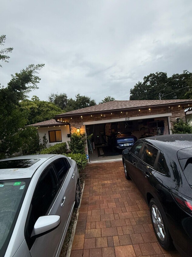 Foto principal - 117 NW 7th Ave