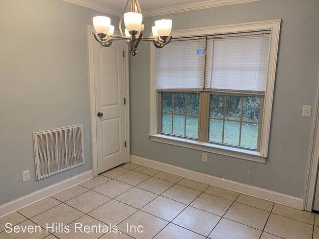 Building Photo - 3 br, 2.5 bath House - 4 Sarah Street