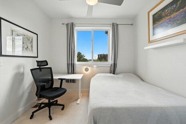 Foto del edificio - 2530 28th St