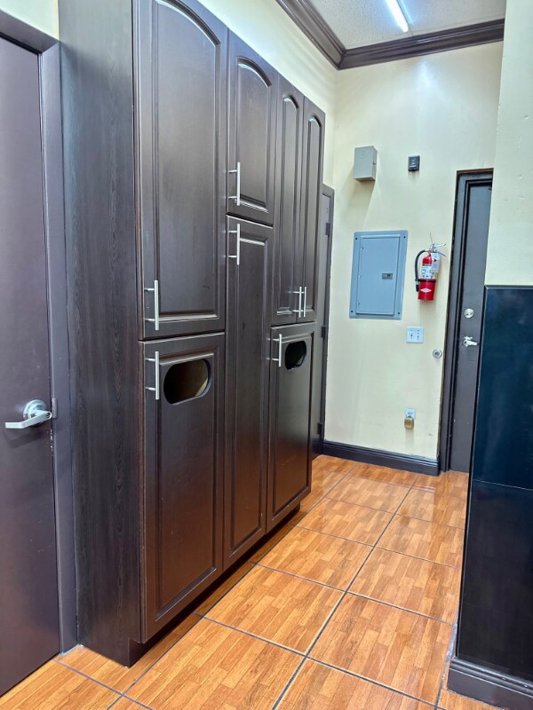 Foto del edificio - 10814 Pines Blvd