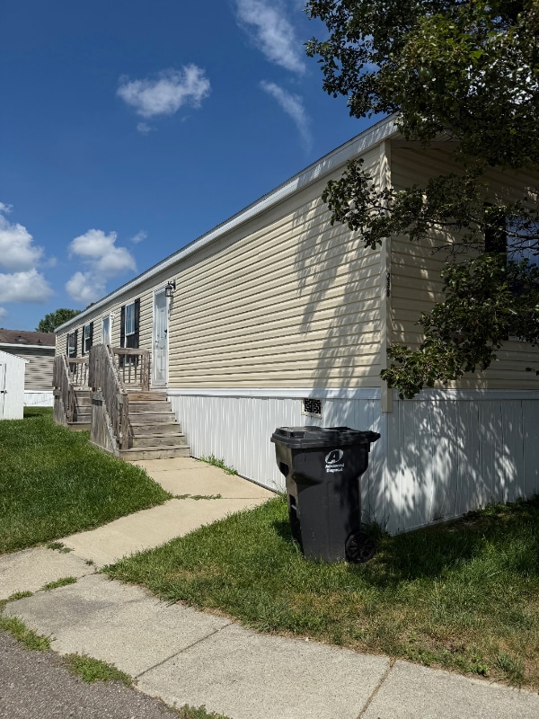 Building Photo - 288 Ironridge