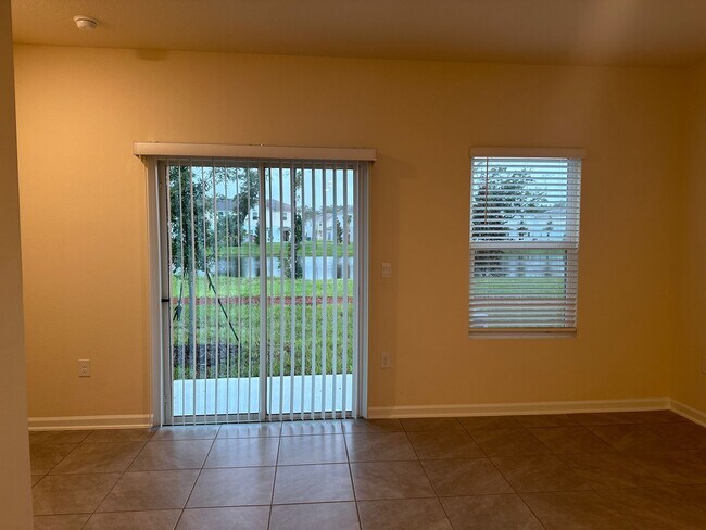 Foto del edificio - 70 Summer Daze Dr