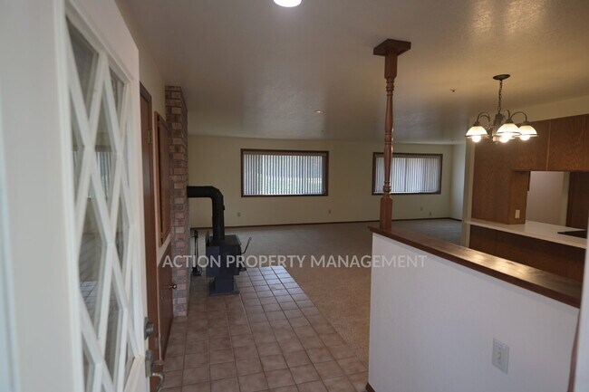 Foto del edificio - 2 bed 2 bath 1 car garage duplex in Sequim