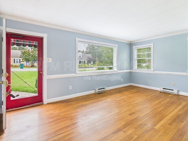 Building Photo - 1109 Dinwiddie Ave