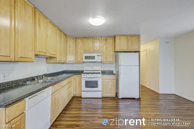 Foto del edificio - 3 br, 2 bath House - 4571 E Hwy 20, Nice, ...