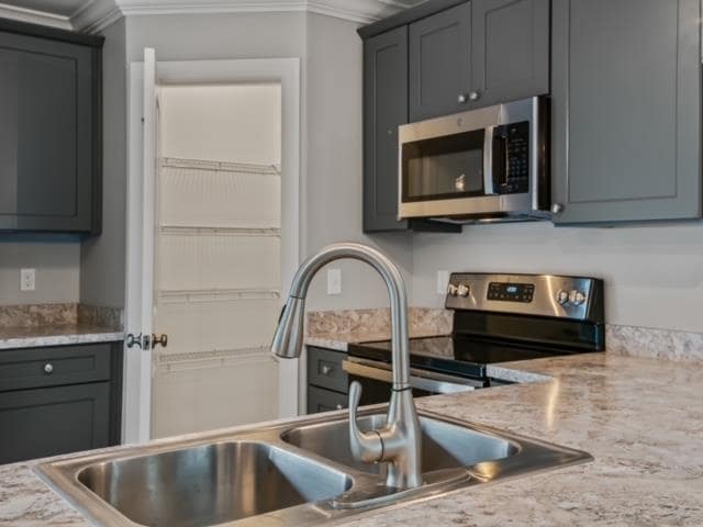 Building Photo - 8 Dan's Dr