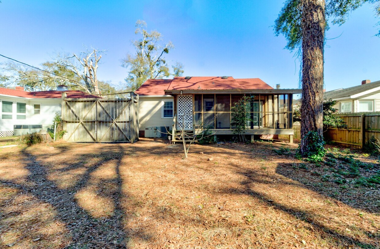 Building Photo - Wilmington Home for Rent!