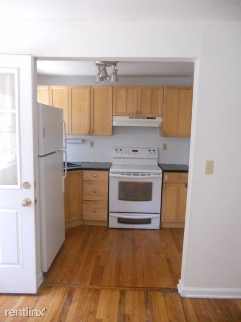 Primary Photo - 155 E Main St