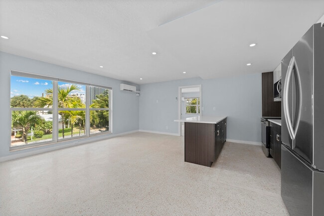 Foto del edificio - 3220 NE 7th St