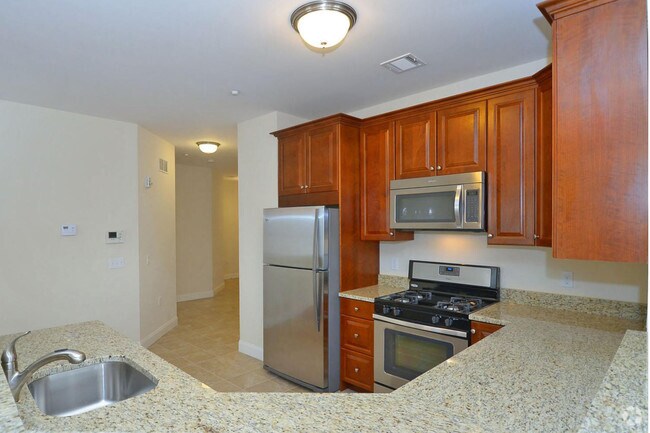 Woodcrest at Clark Apartments CLARK, NJ