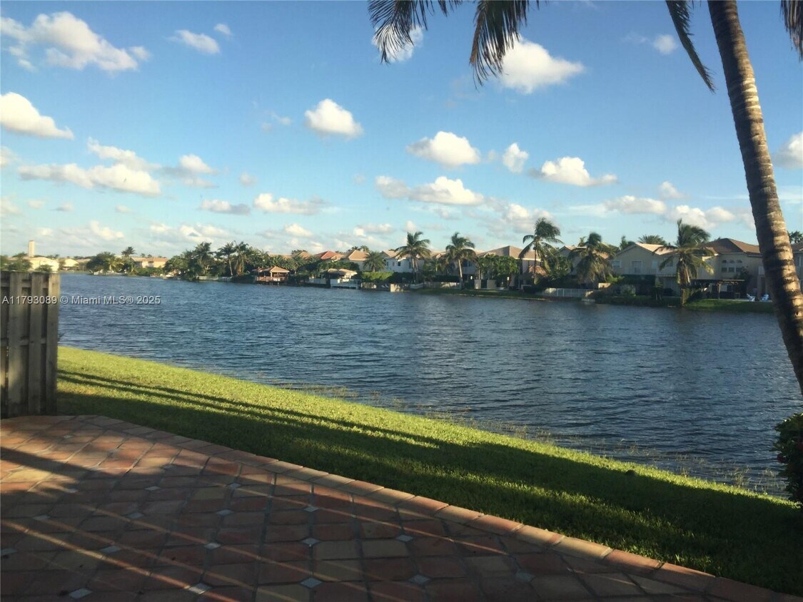 Foto principal - 11192 NW 73rd St