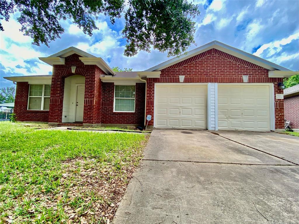 Primary Photo - 20334 Linden Tree Dr