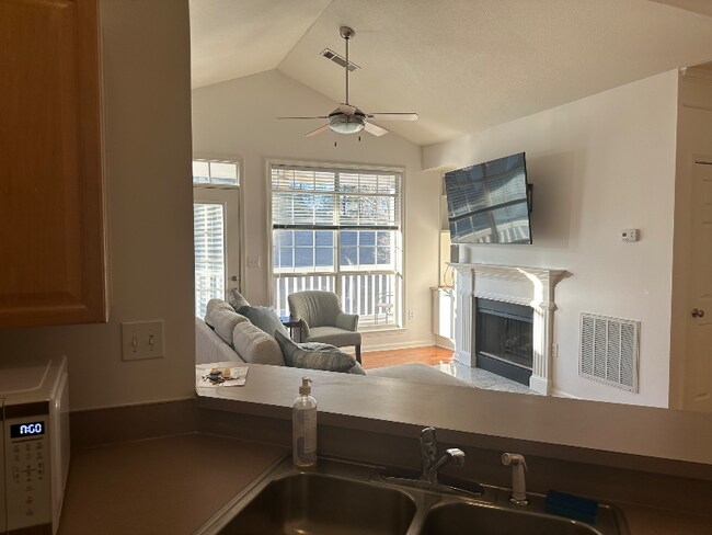 Foto del edificio - 12212 Whitshire Way