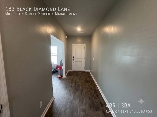 Foto del edificio - 183 Black Diamond Ln