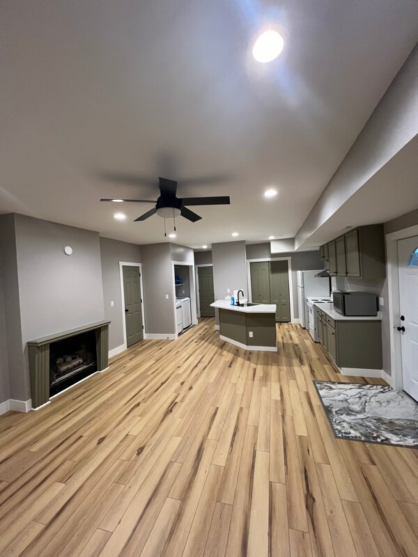 Foto del edificio - 704 W 15th St