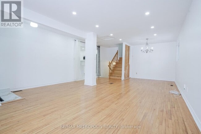 Building Photo - 50 Applemore Rd