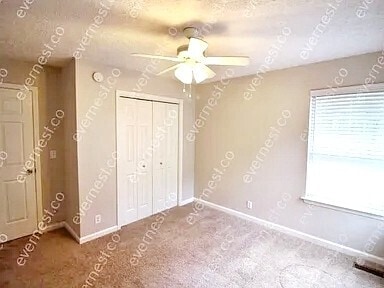 Building Photo - 2073 Upland Dr