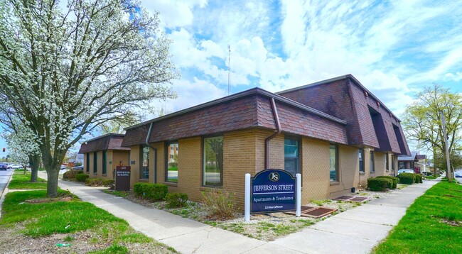 Foto del edificio - Jefferson Street Apartments