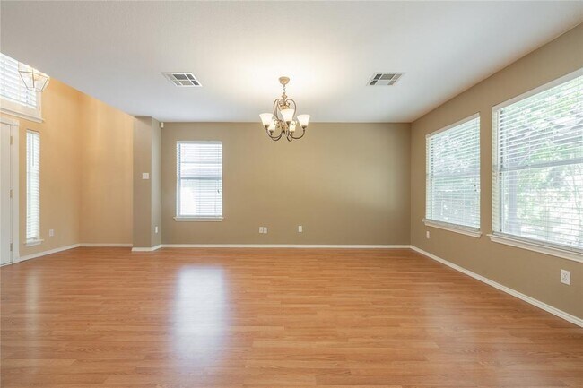 Foto del edificio - 1518 Sundance Dr