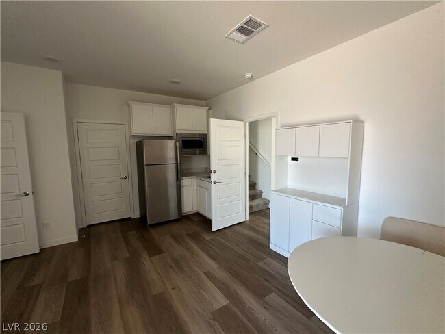Foto del edificio - 4136 Paragon Crst Ct