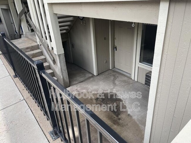 Foto del edificio - 1209 W Plum St