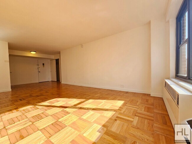 Building Photo - Penthouse Studio in Union Square | 18th Fl...