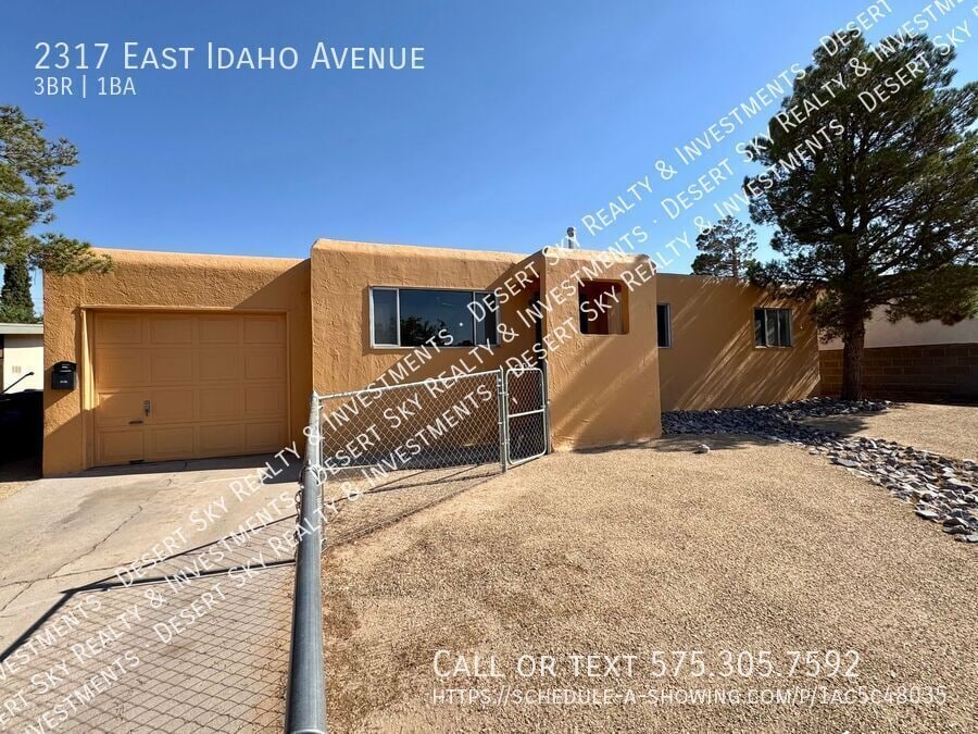 Primary Photo - 2317 E Idaho Ave