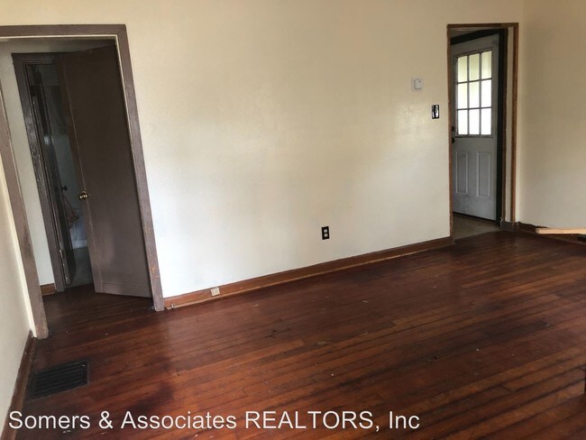 Building Photo - 3 br, 1.5 bath House - 1526 Eielson St