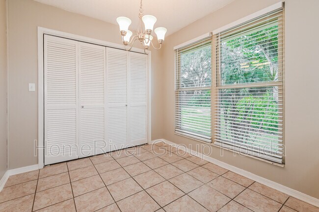 Foto del edificio - 556 Gulfstream Trail W