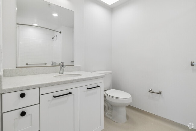Studio - 290SF - Bathroom - Mesa Vista Apartments