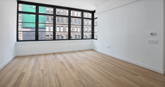 Foto del edificio - 50 W 30th St