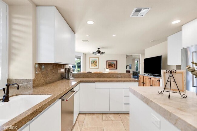 Foto del edificio - 3 br, 3 bath House - 16 McGill Dr