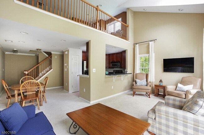 Building Photo - 710 Donato Cir