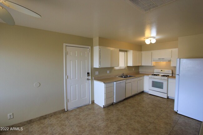 Foto del edificio - 1009 E Doan St