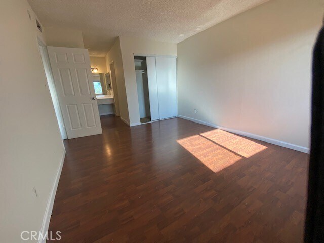 Foto del edificio - 2300 S Hacienda Blvd